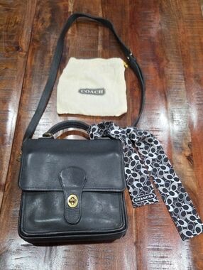 Vintage Coach Classic Black Leather Bag